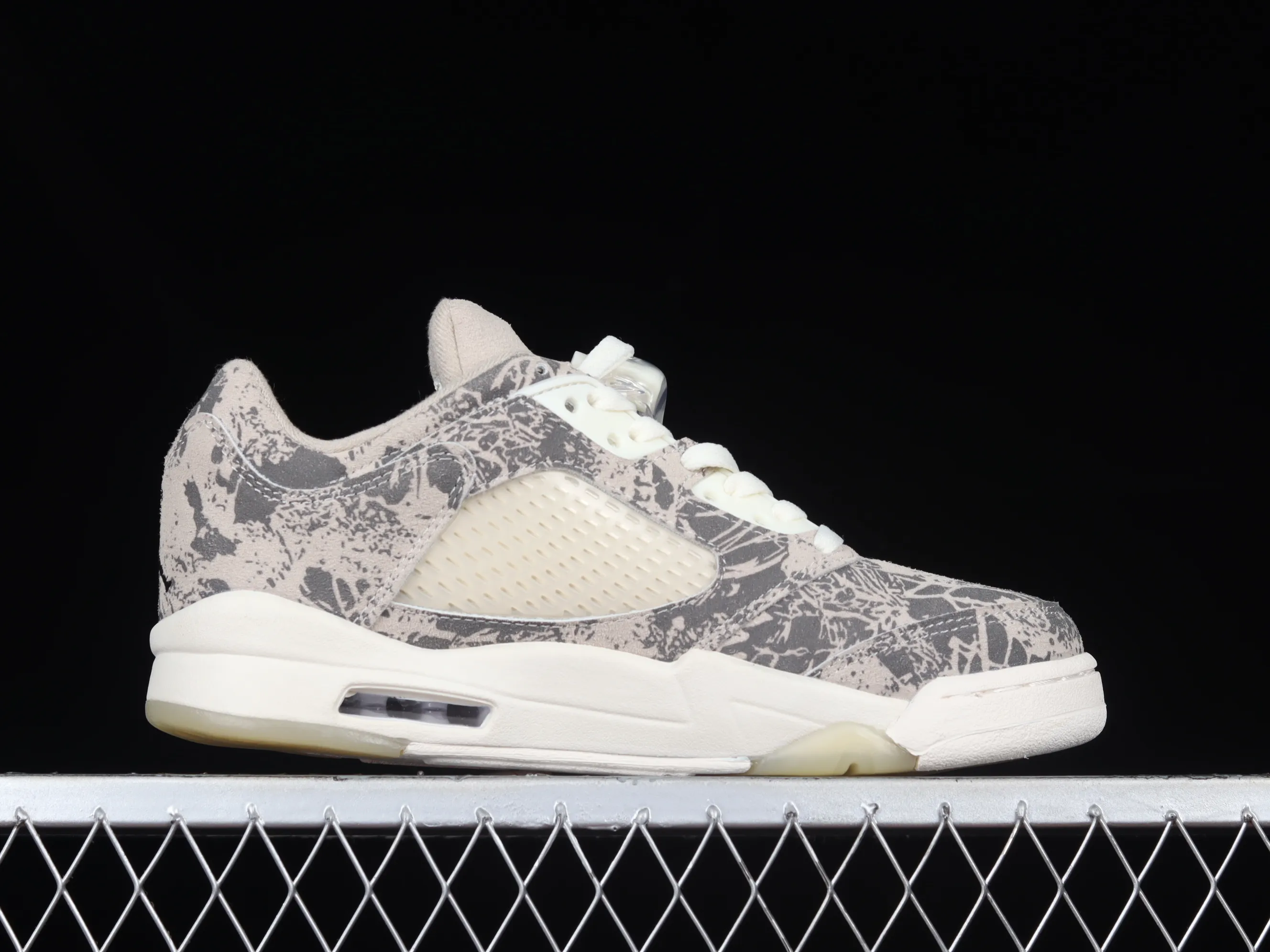 All categories Air Jordan Jordan series basketball shoes Air Jordan 5 Air Jordan 5 Low "Expression" AJ5 Joe 5 suede white low-top basketball shoes DA8016-100